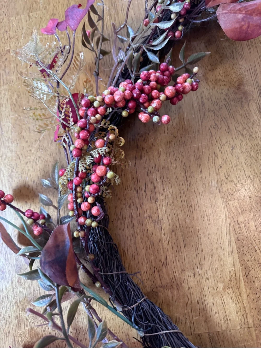 Rustic Autumn Pip Berry Swag Garland - Burgundy Faux Leaves & Berries